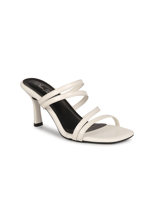Si72 Simple white sandals