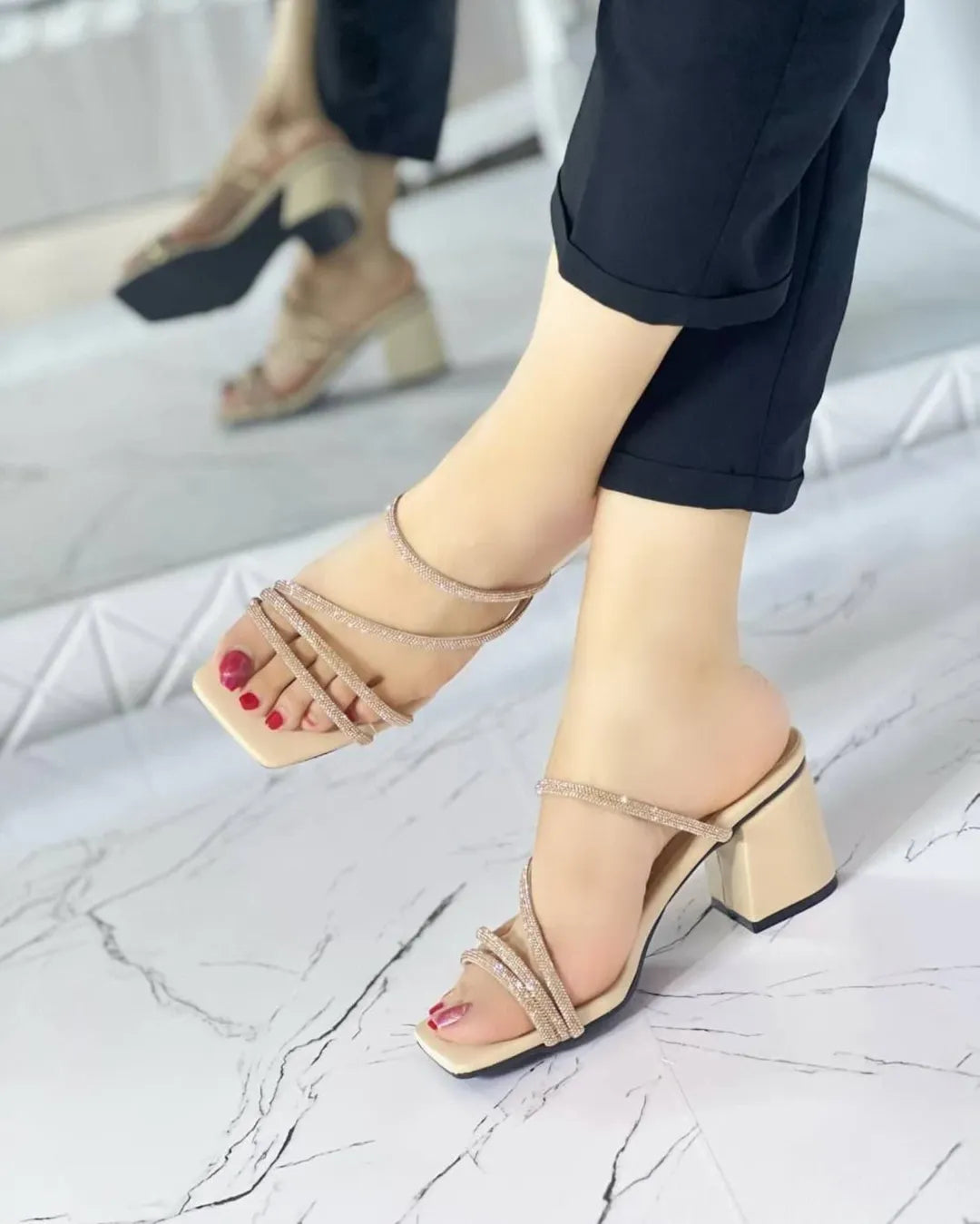 Stepin Si72 Ivory Block Heels